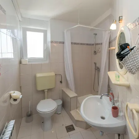 Studio J Apartment *