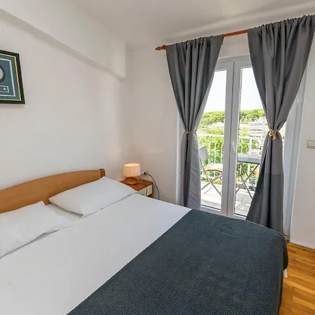 Studio J Apartment *